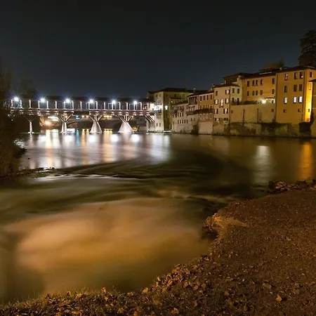 Apartamento Vicolo J. Da Ponte - Bassano Centro Storico *