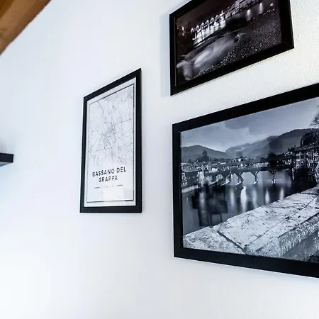 Vicolo J. Da Ponte - Bassano Centro Storico Apartamento *